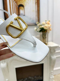 Garavani VLogo Signature Thong Sandals