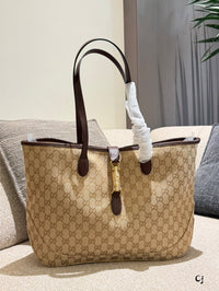Mercato & Jackie Tote Bag