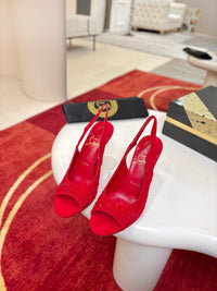 Degrachick Suede Sandals