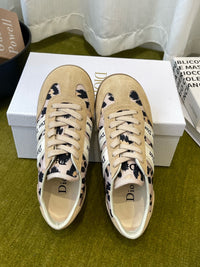 26S Ribbon Sneakers