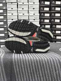 NB992 Grey Suede Mesh