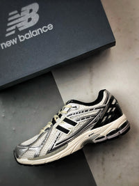 NB1906R Sneakers