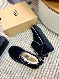 Classic Ultra Mini Biarritz Boots