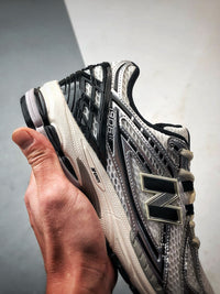 NB1906R Sneakers