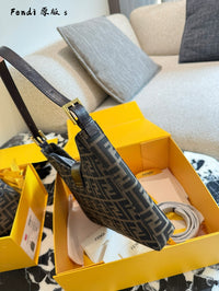 Zucca Shoulder Bag