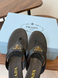 26S Leather Thong Sandals
