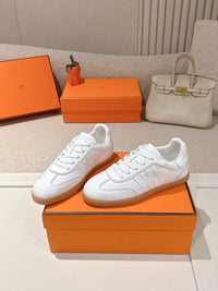 Boomerang Sneakers