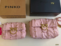 Love Classic Puff Bag