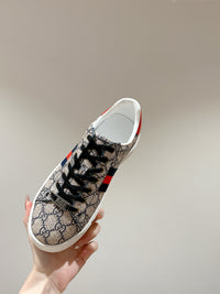 Low Top Sneakers