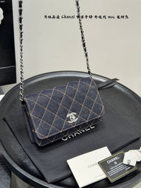 Wallet on Chain Dark Blue Denim