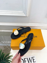 Treasure Thong Sandals
