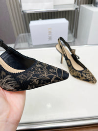 26S Slingback Pumps