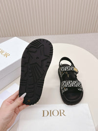 Dioract Sandals