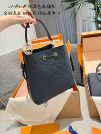 NéoNoé MM Bucket Bag