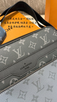 Trio Messenger Bag