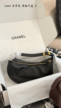 26B Hobo Bag