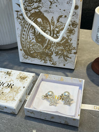 Pearl Star Earrings