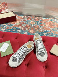 Low Top Sneakers