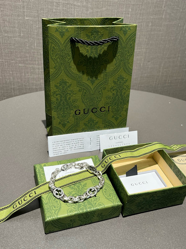 Interlocking Chain Bracelet