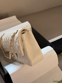 Classic Flap Bag Lambskin