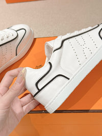 Boomerang Sneakers