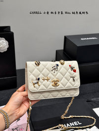Lambskin Wallet on Chain