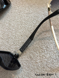 3041 Square Sunglasses