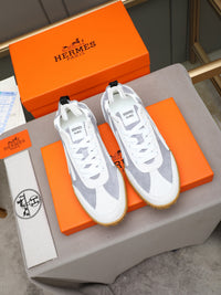 Trail Sneakers