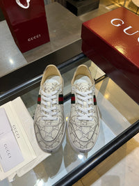 Stretch Low Top Trainers