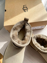 Classic Ultra Mini Boots
