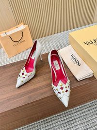 Garavani Studdy Pumps