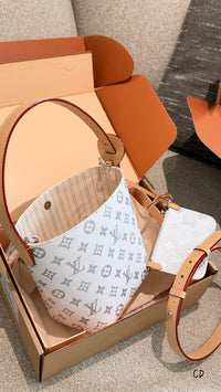 All In BB Monogram Pearly