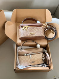 Rainer 18 Crossbody Bag