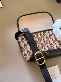 Jett Messenger Bag
