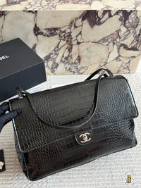 Maxi Flap Bag