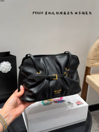 Dada Shoulder Bag