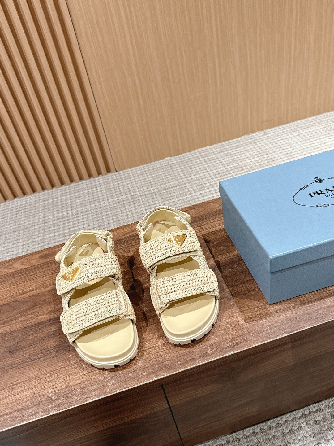 Logo-Plaque Crochet Sandals