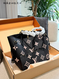 Neverfull MM Tote Bag