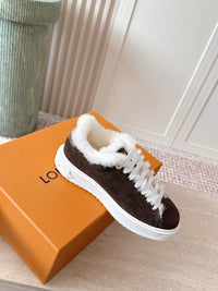 26S Time Out Sneakers