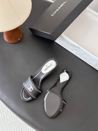 26B Kitten Heel Slides