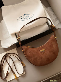 Arqué Suede Shoulder Bag