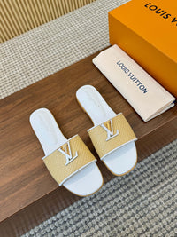 Capri Flat Mules