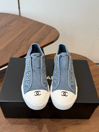 26S Slip-on Sneakers