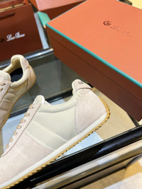 Fast Walk Sneakers