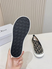 Saltwind Slip-On Sneakers
