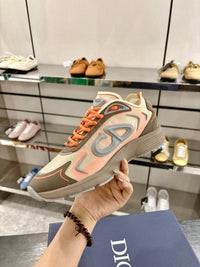 B30 Sneakers