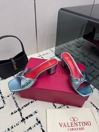 26S Garavani Annet Mules