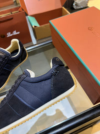 Fast Walk Sneakers