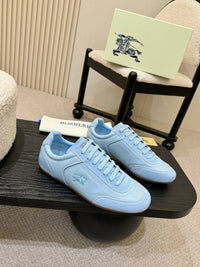 Knight Runner Sneakers