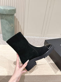 26S Ankle Boots